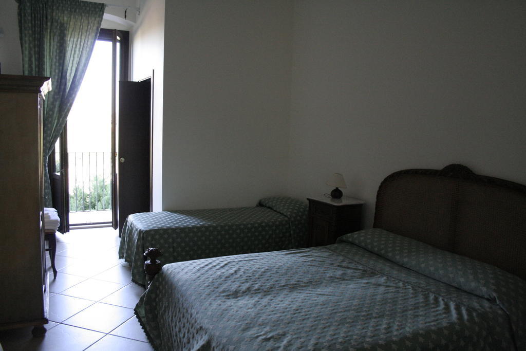 מלון ג'ויה דל קולה Agriturismo Antico Leccio חדר תמונה